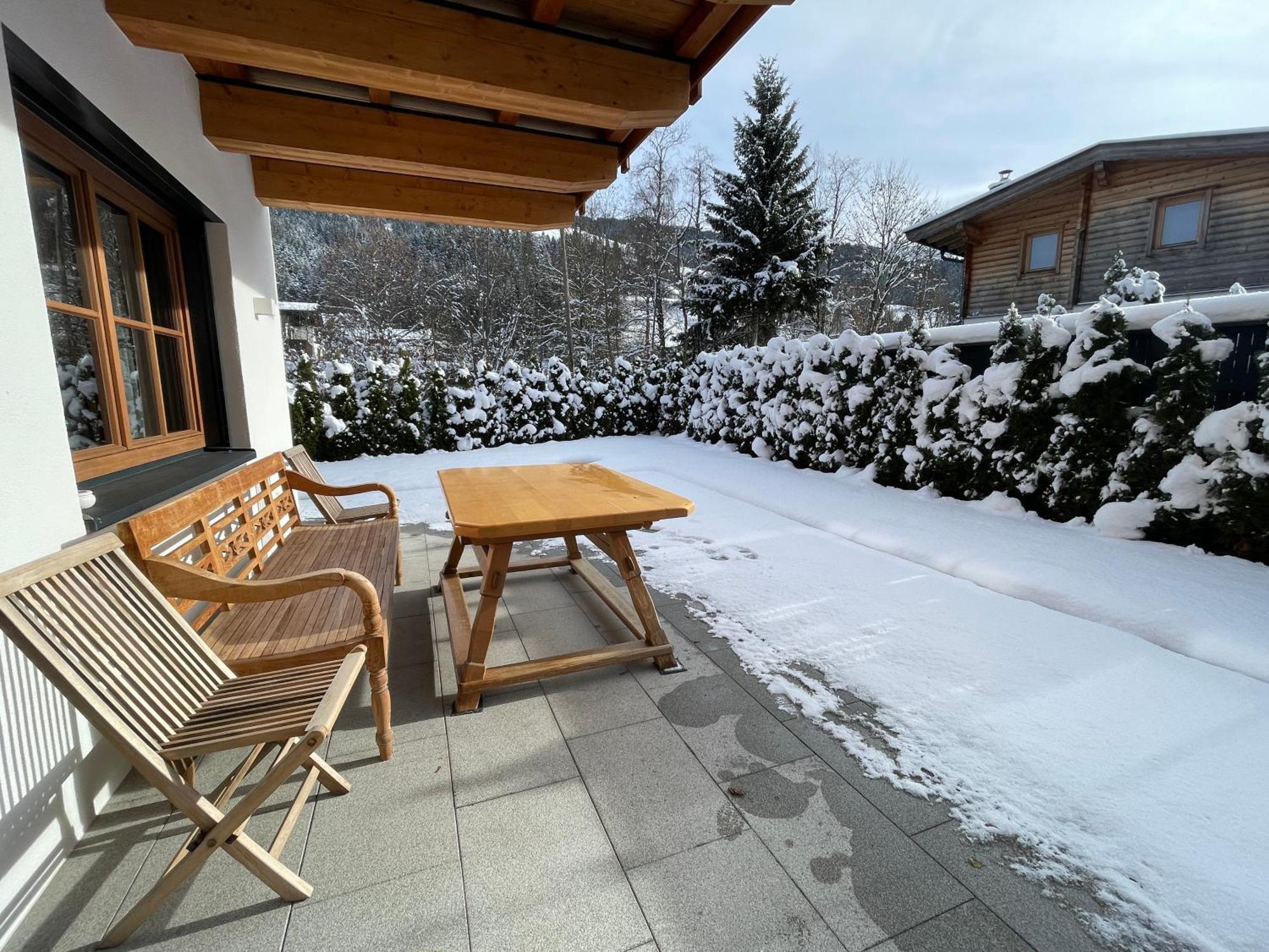 Garten Suite Kirchberg By Alpine Host Helpers Kirchberg in Tirol Exterior photo